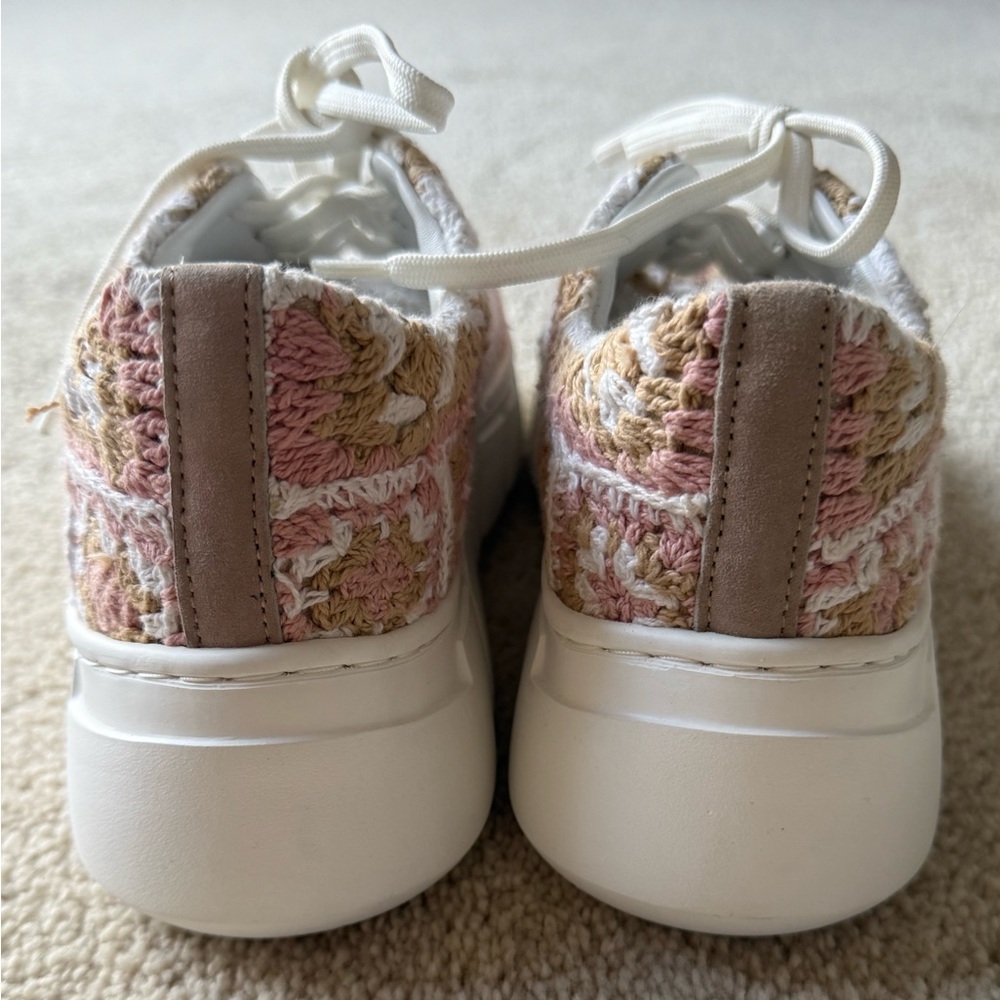 NWOB Free People Catch Me If You Can Crochet Platform Sneakers Size 38 - Picture 8 of 11
